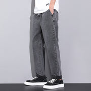 Men’s Straight-Leg Wide Fit Denim Pants