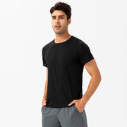 Men's loose fit quick-dry running t-shirt in black, ideal for workouts and athletic activities.
