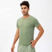 Men's loose fit quick-dry running t-shirt in green, perfect for workouts and outdoor activities.